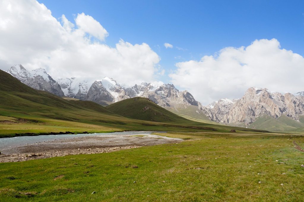 Hiking in the land of nomads